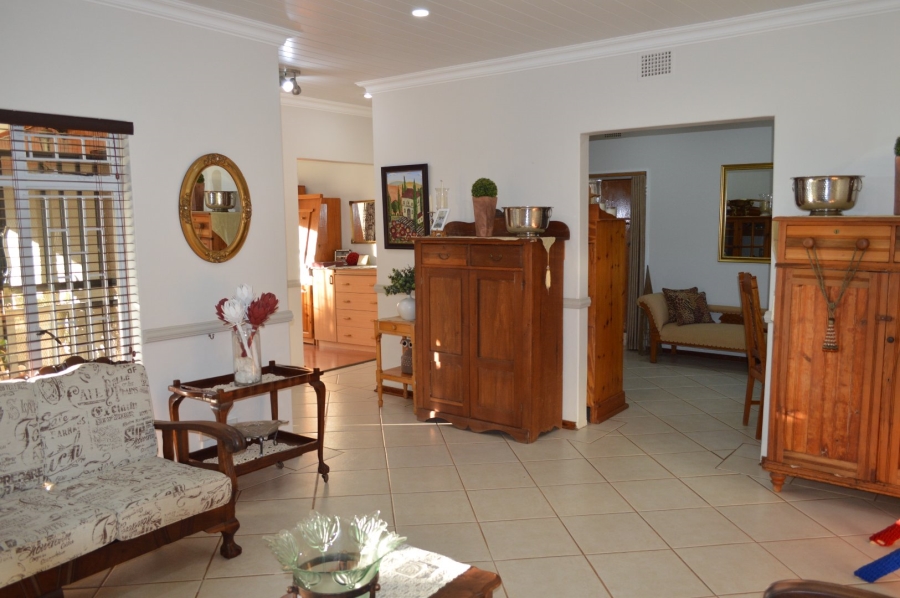 4 Bedroom Property for Sale in Flamwood North West